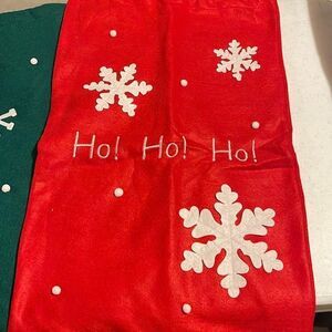 2‎ Holiday Felt Gift Sacks.  NWOT.